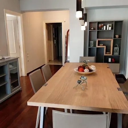 Luxury Beachfront 3 Bedroom In Kavouri Beach, Atenas